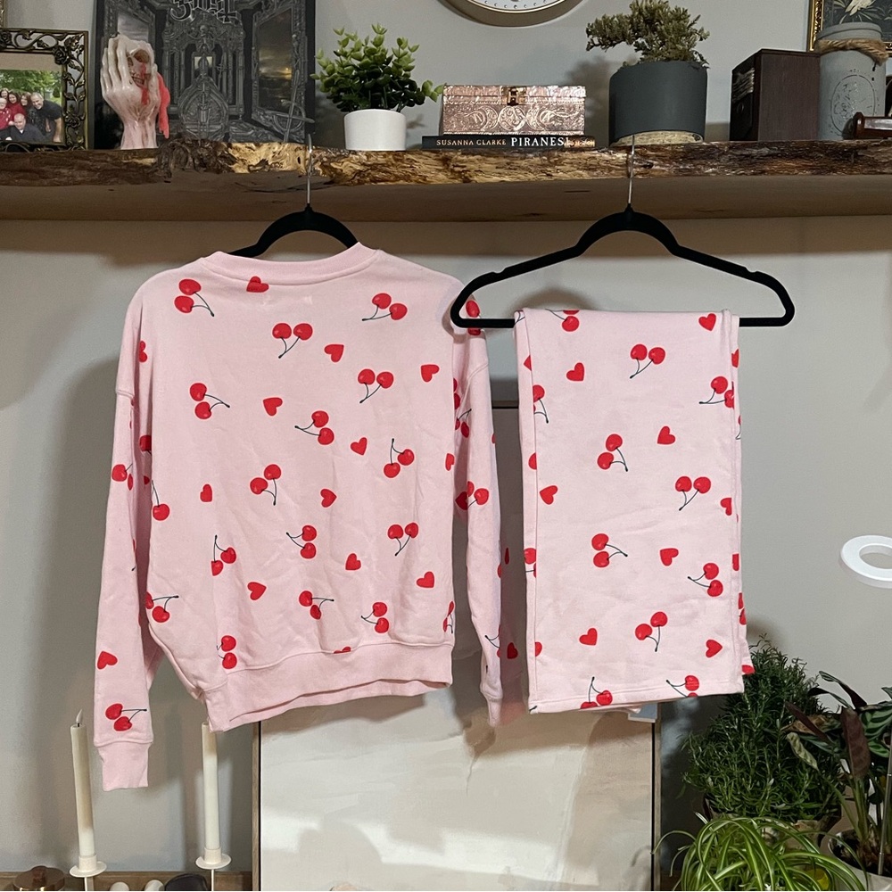 NWT Grayson Threads Pink Cherry Heart 2pc Set - Picture 4 of 4